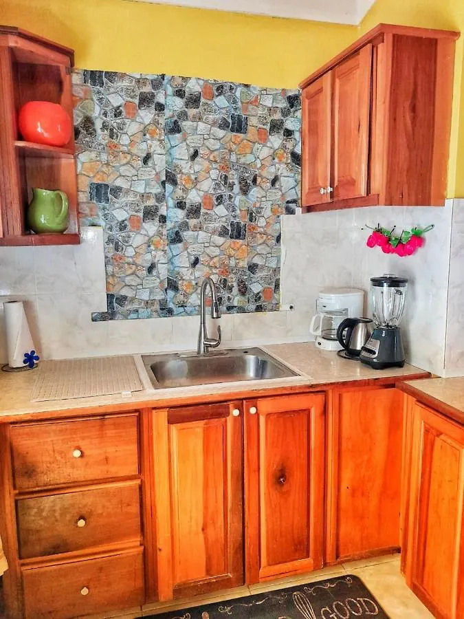 Holiday home Sensational 2 Bedroom Getaway In Florence Hall